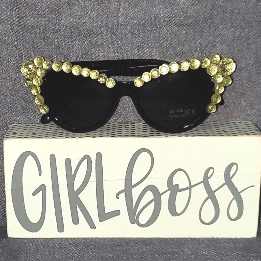 Hand-created Eyewear - Picture 3 of 7